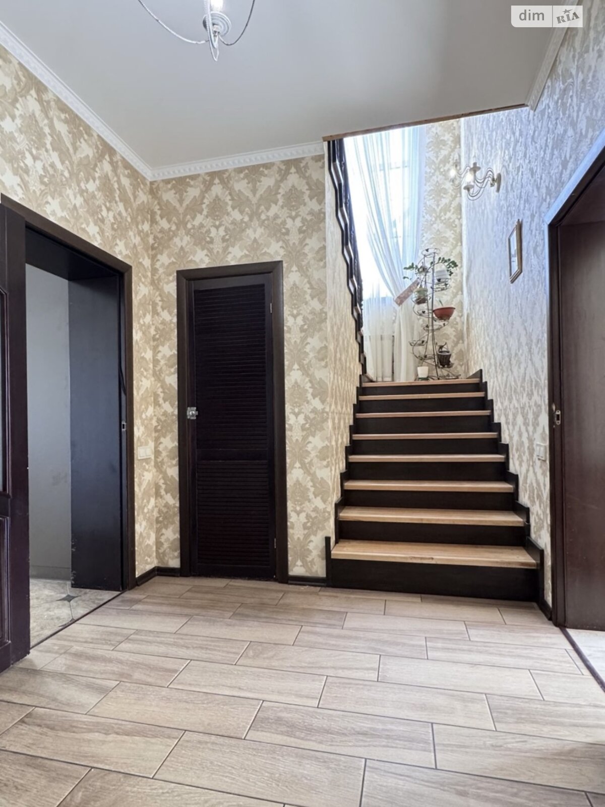 двоповерховий будинок з ремонтом, 224.4 кв. м, цегла. Продаж у Тарасівці фото 1 двоповерховий будинок з ремонтом, 224.4 кв. м, цегла. Продаж у Тарасівці фото 1