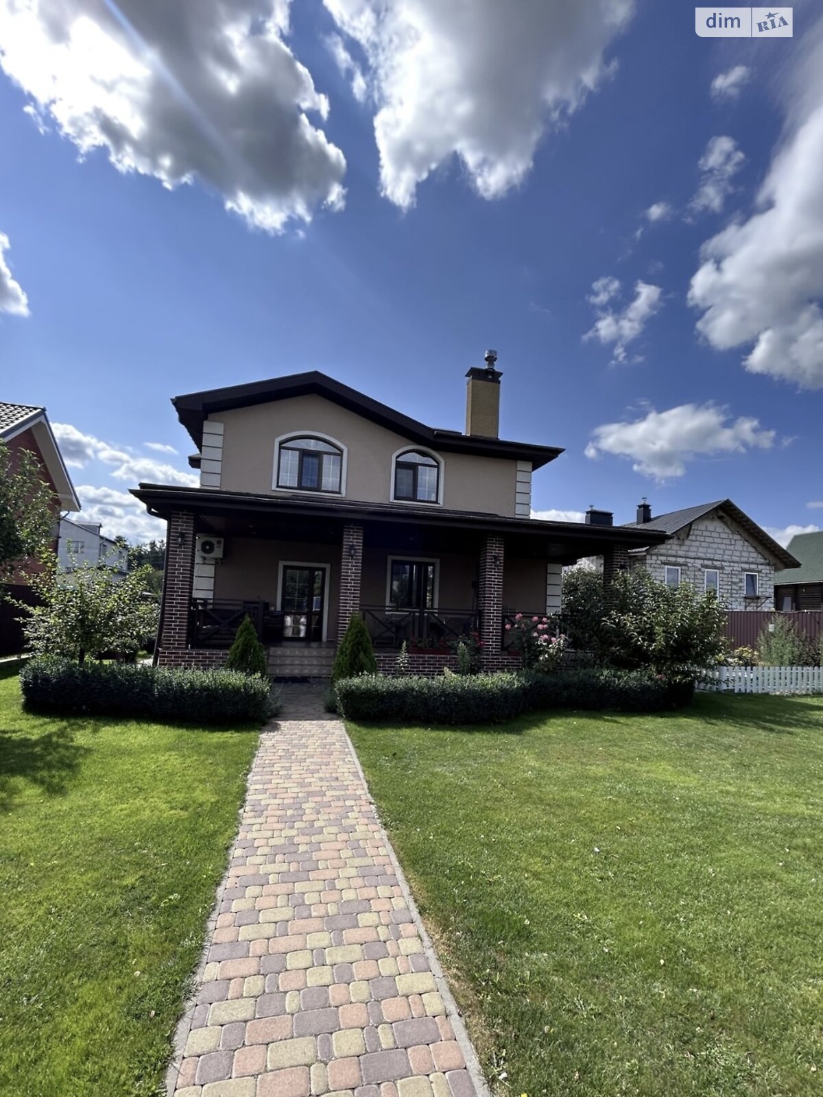 двоповерховий будинок з ремонтом, 224.4 кв. м, цегла. Продаж у Тарасівці фото 1 двоповерховий будинок з ремонтом, 224.4 кв. м, цегла. Продаж у Тарасівці фото 1