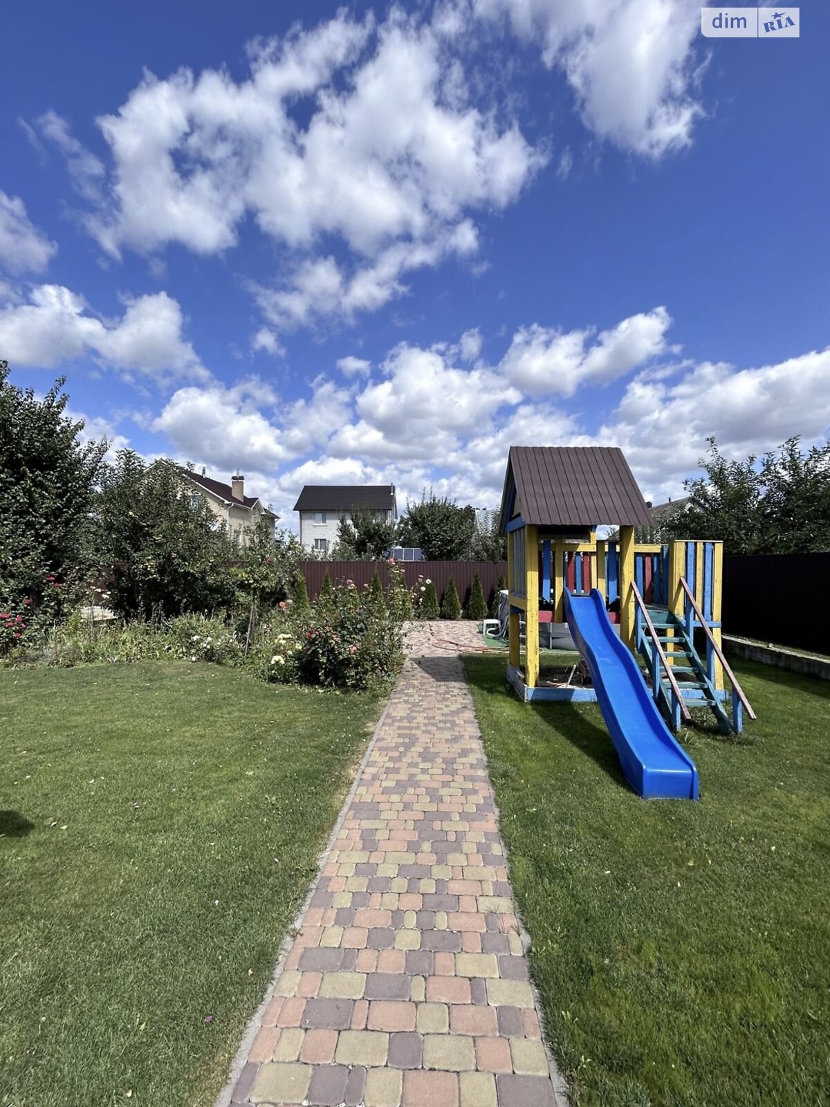 двоповерховий будинок з ремонтом, 224.4 кв. м, цегла. Продаж у Тарасівці фото 1 двоповерховий будинок з ремонтом, 224.4 кв. м, цегла. Продаж у Тарасівці фото 1