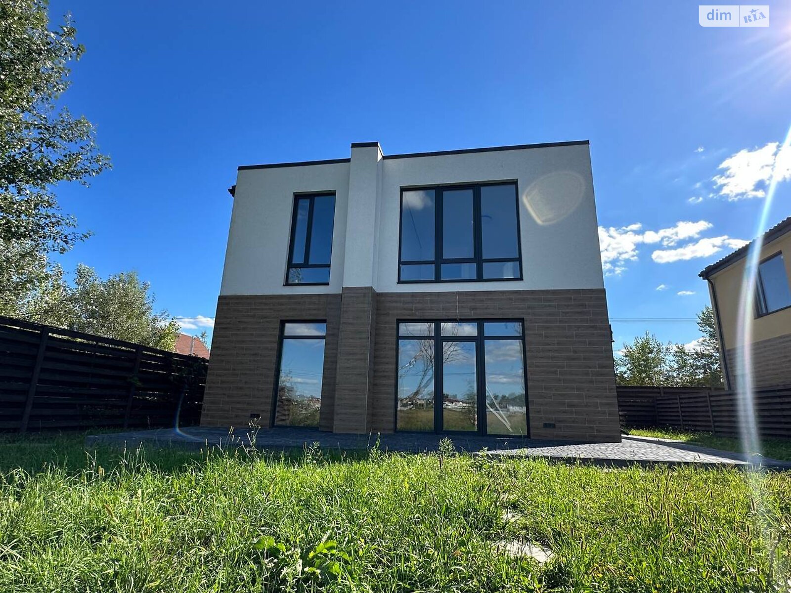 двоповерховий будинок з опаленням, 140 кв. м, кирпич. Продаж у Тарасівці фото 1 двоповерховий будинок з опаленням, 140 кв. м, кирпич. Продаж у Тарасівці фото 1