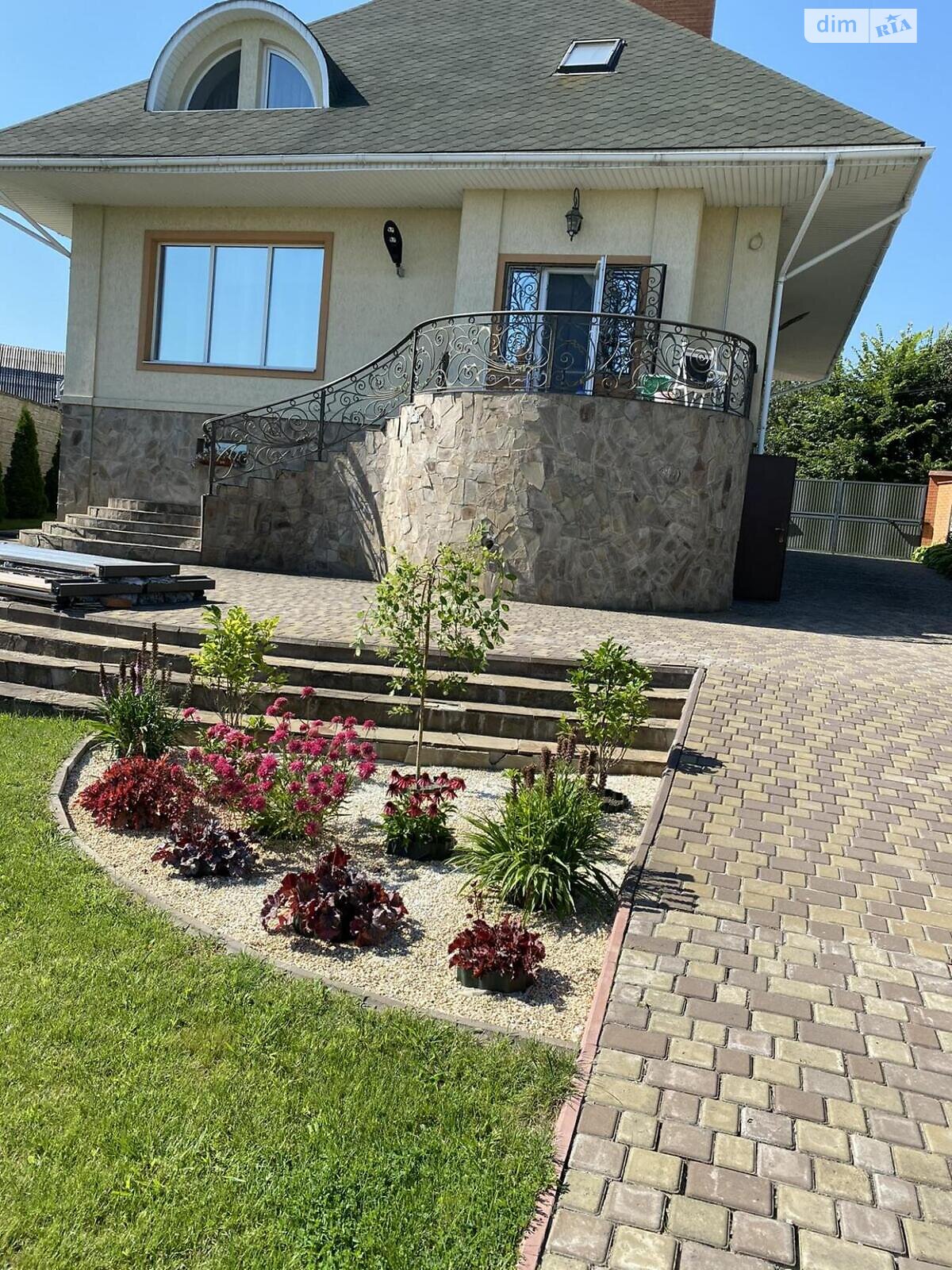 двоповерховий будинок з верандою, 300 кв. м, цегла. Продаж у Тарасівці фото 1 двоповерховий будинок з верандою, 300 кв. м, цегла. Продаж у Тарасівці фото 1