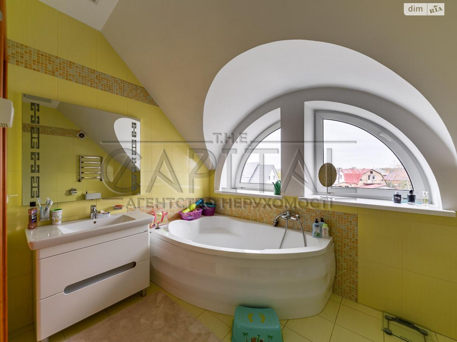 двоповерховий будинок з верандою, 300 кв. м, цегла. Продаж у Тарасівці фото 1 двоповерховий будинок з верандою, 300 кв. м, цегла. Продаж у Тарасівці фото 1