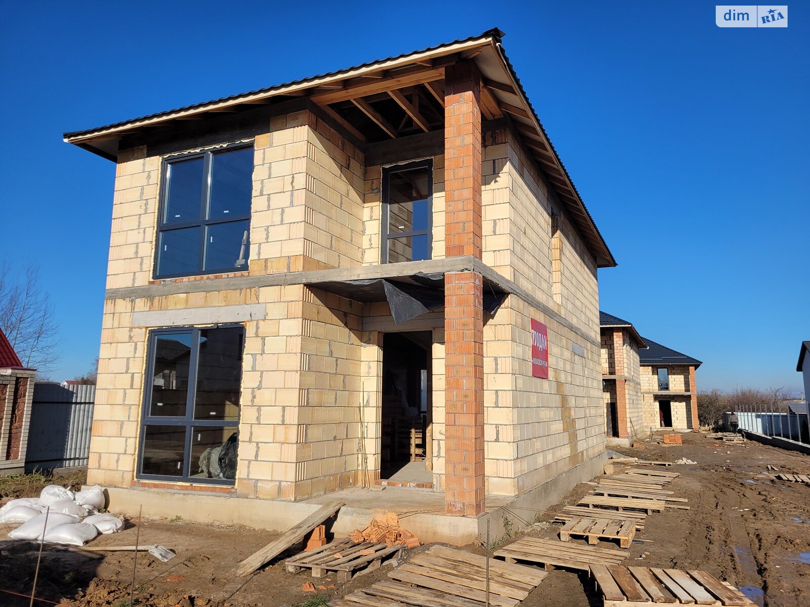 двухэтажный дом, 130 кв. м, кирпич. Продажа в Тарасовке фото 1