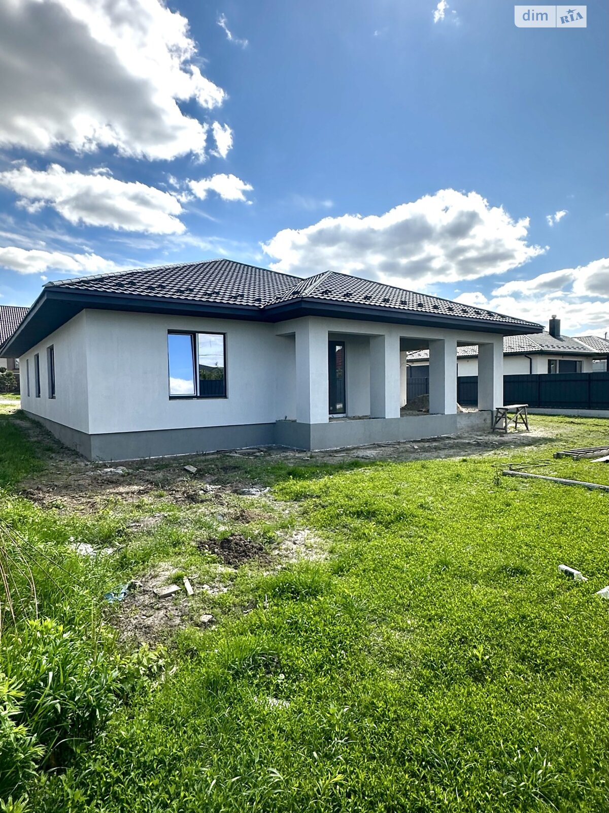 одноэтажный дом с гаражом, 210 кв. м, кирпич. Продажа в Тарасово фото 1 одноэтажный дом с гаражом, 210 кв. м, кирпич. Продажа в Тарасово фото 1