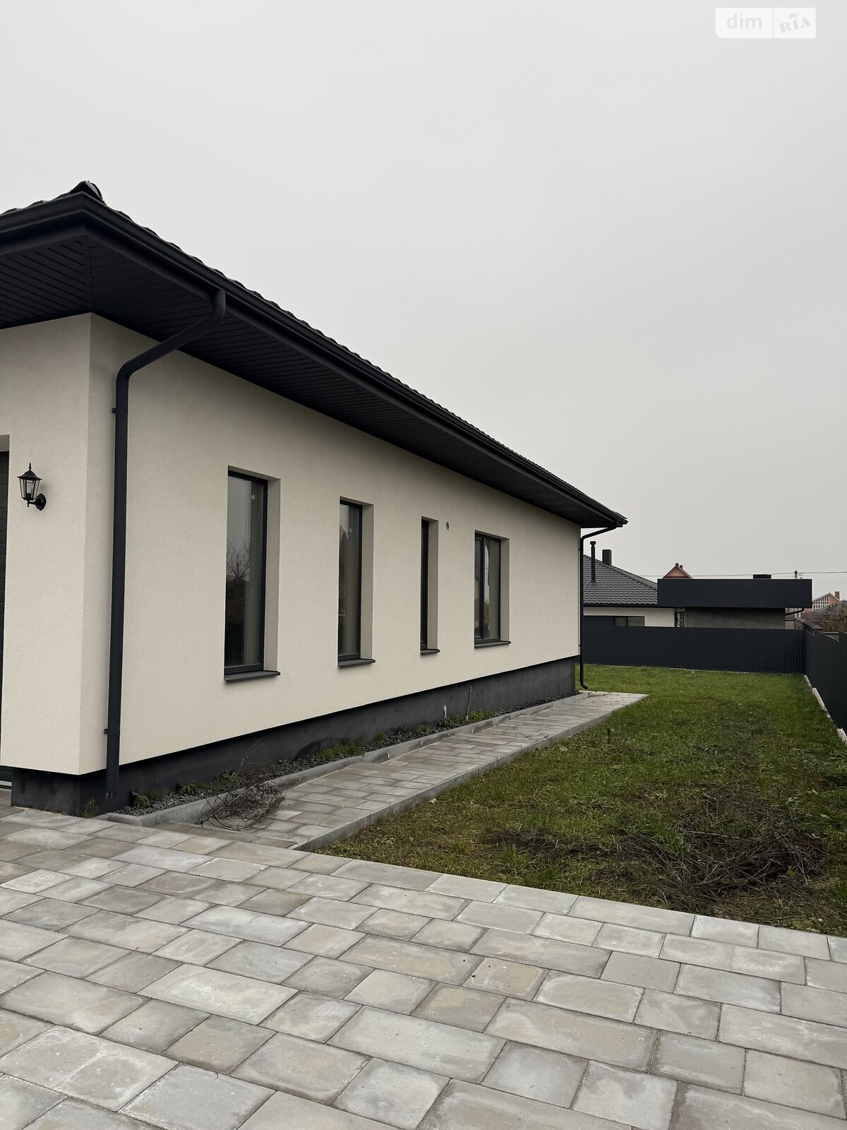 одноэтажный дом с гаражом, 140 кв. м, кирпич. Продажа в Тарасово фото 1 одноэтажный дом с гаражом, 140 кв. м, кирпич. Продажа в Тарасово фото 1