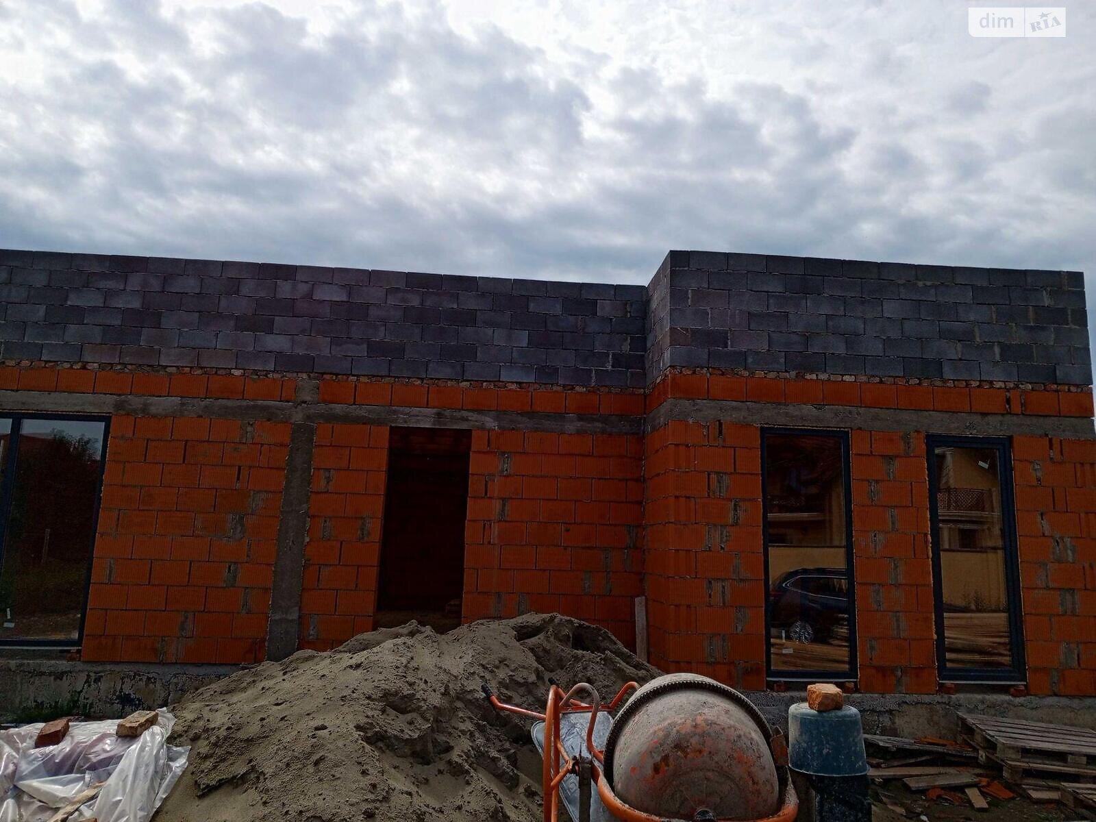 одноэтажный дом, 100 кв. м, кирпич. Продажа в Тарновцах фото 1