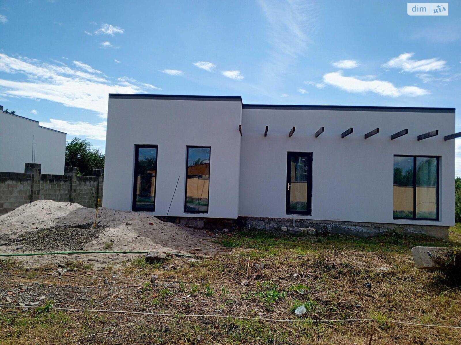 одноэтажный дом, 100 кв. м, кирпич. Продажа в Тарновцах фото 1