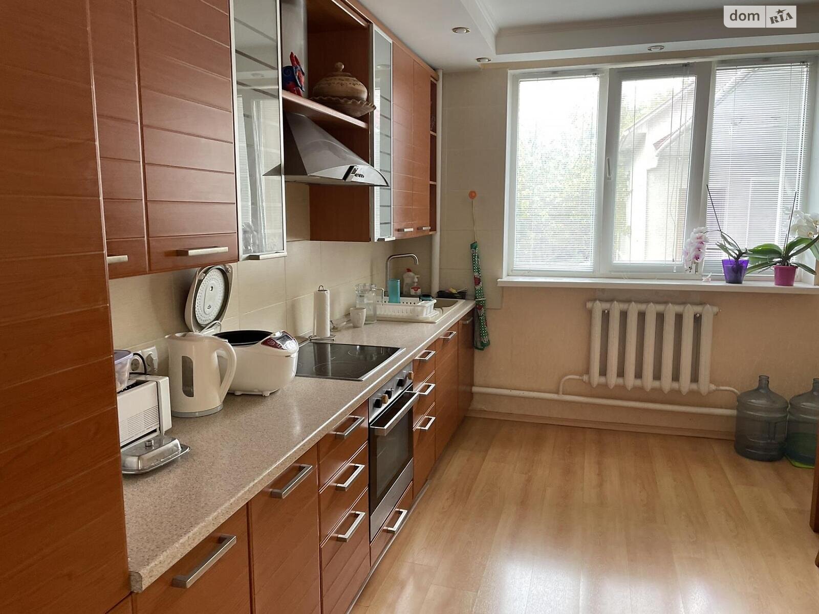 трехэтажный дом, 253 кв. м, газобетон. Продажа в Таценки фото 1