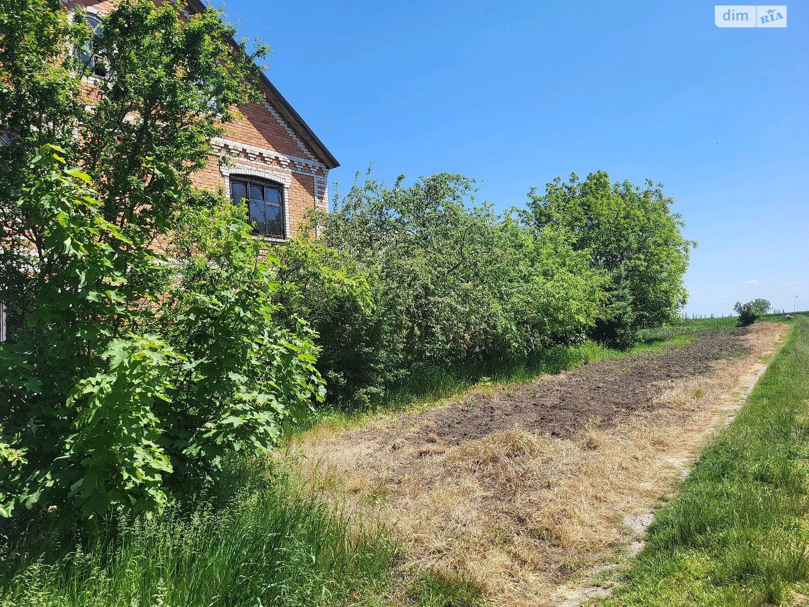 двухэтажный дом с гаражом, 200 кв. м, кирпич. Продажа в Теплике район Теплик фото 1