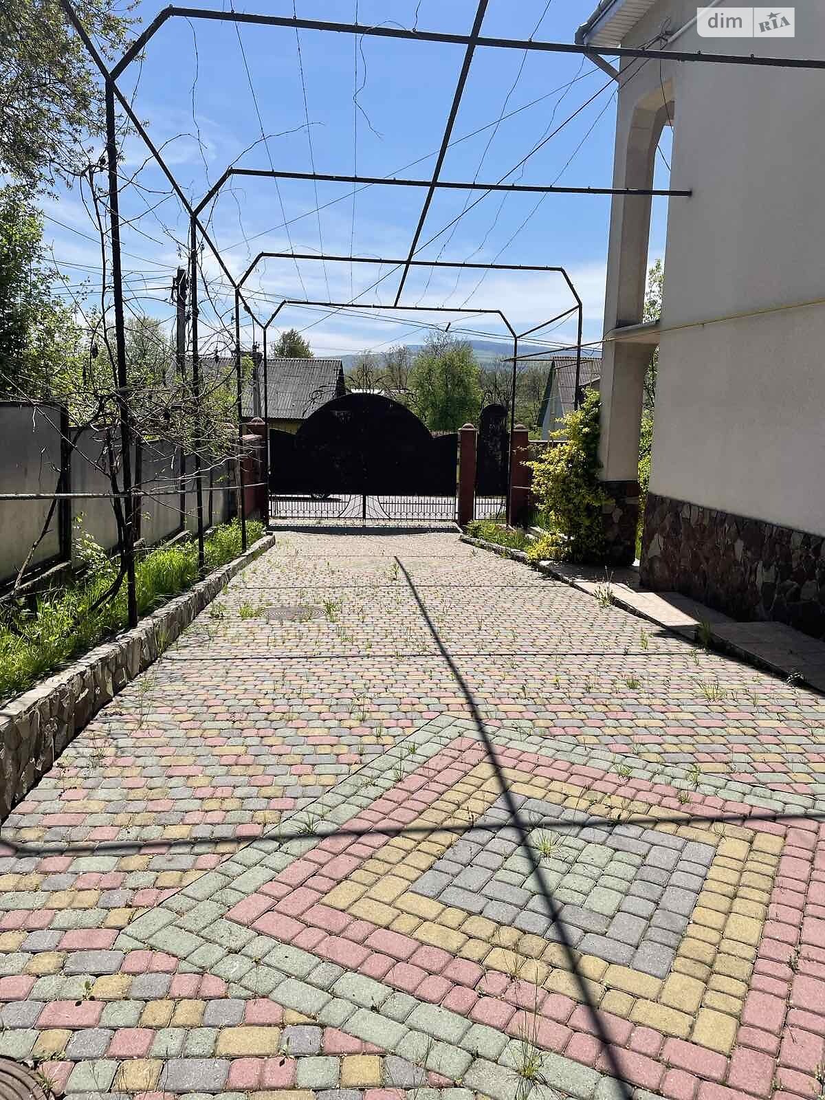 двоповерховий будинок з гаражем, 299.6 кв. м, цегла. Продаж у Тересві фото 1 двоповерховий будинок з гаражем, 299.6 кв. м, цегла. Продаж у Тересві фото 1