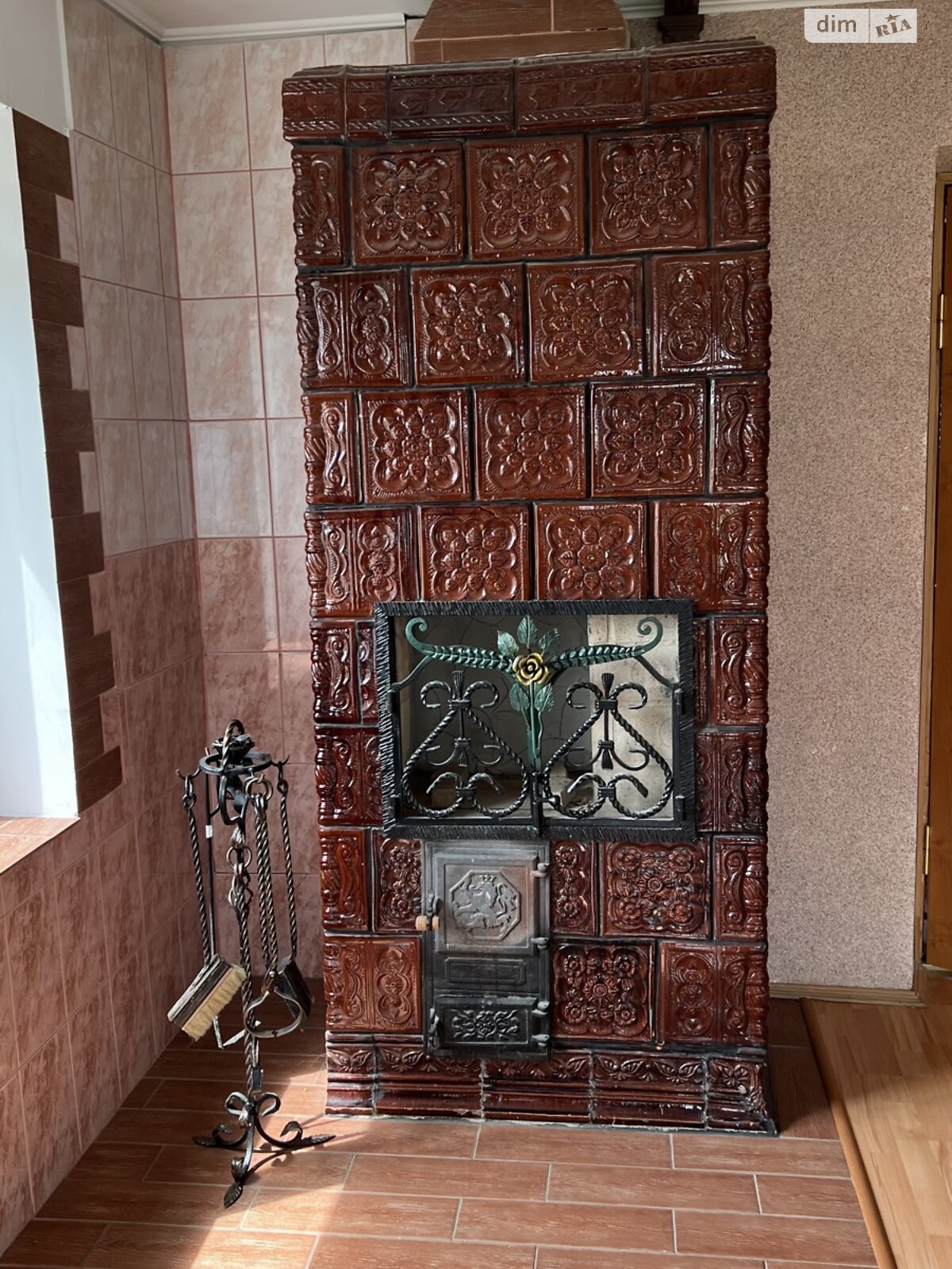 трехэтажный дом с мебелью, 149 кв. м, кирпич. Продажа в Лозовой фото 1 трехэтажный дом с мебелью, 149 кв. м, кирпич. Продажа в Лозовой фото 1