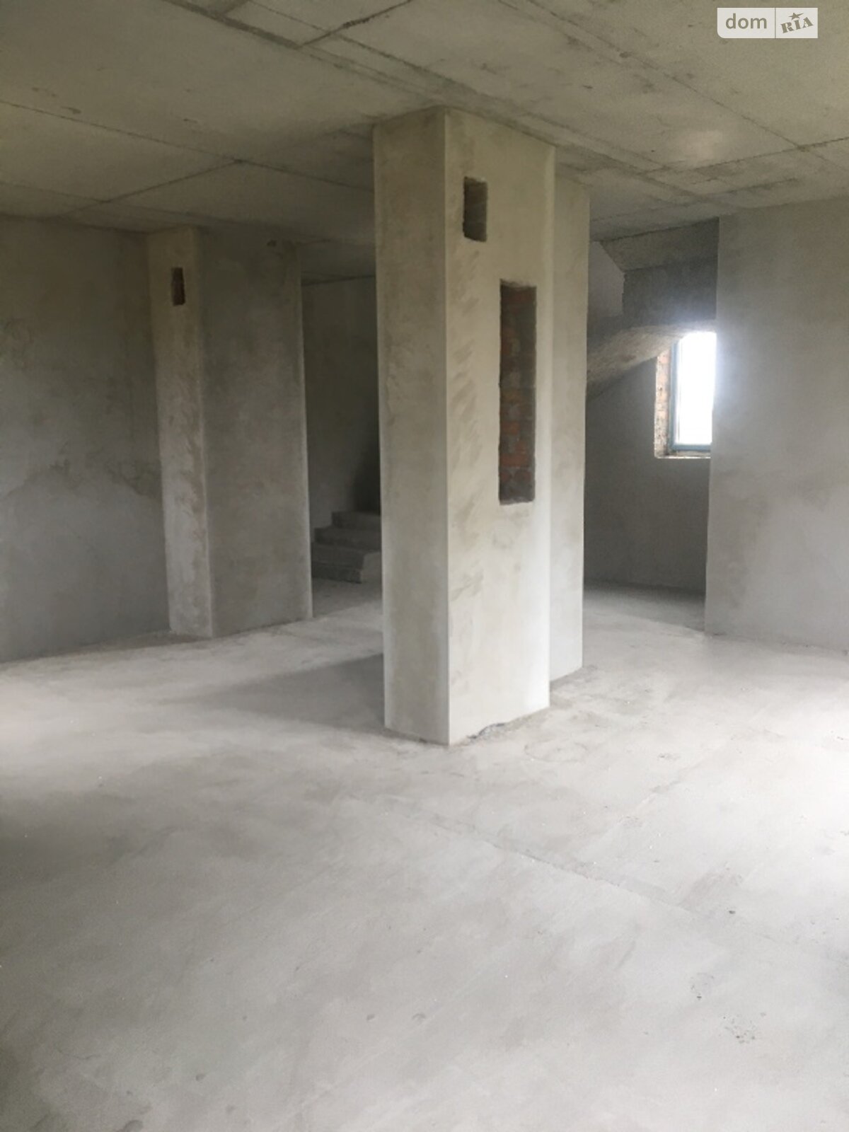 двухэтажный дом с гаражом, 150 кв. м, кирпич. Продажа в Байковцах фото 1