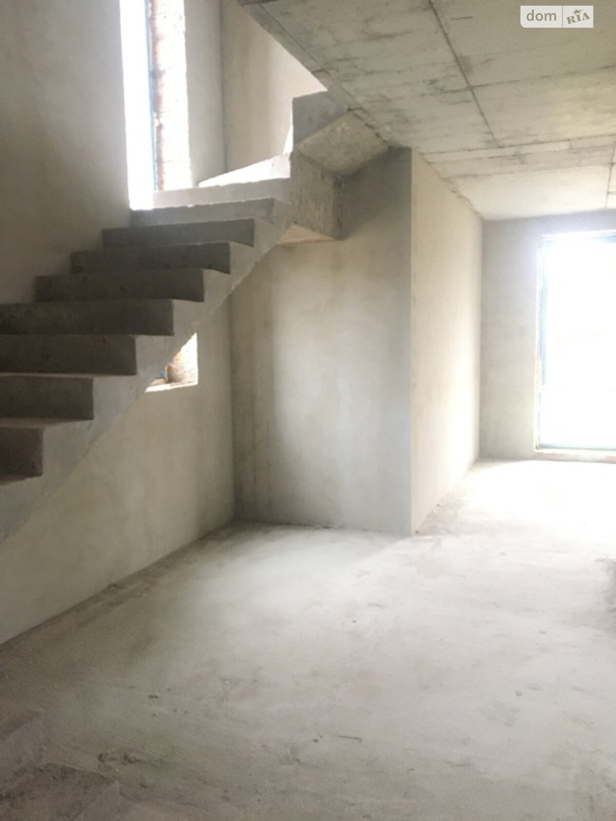 двухэтажный дом с гаражом, 150 кв. м, кирпич. Продажа в Байковцах фото 1