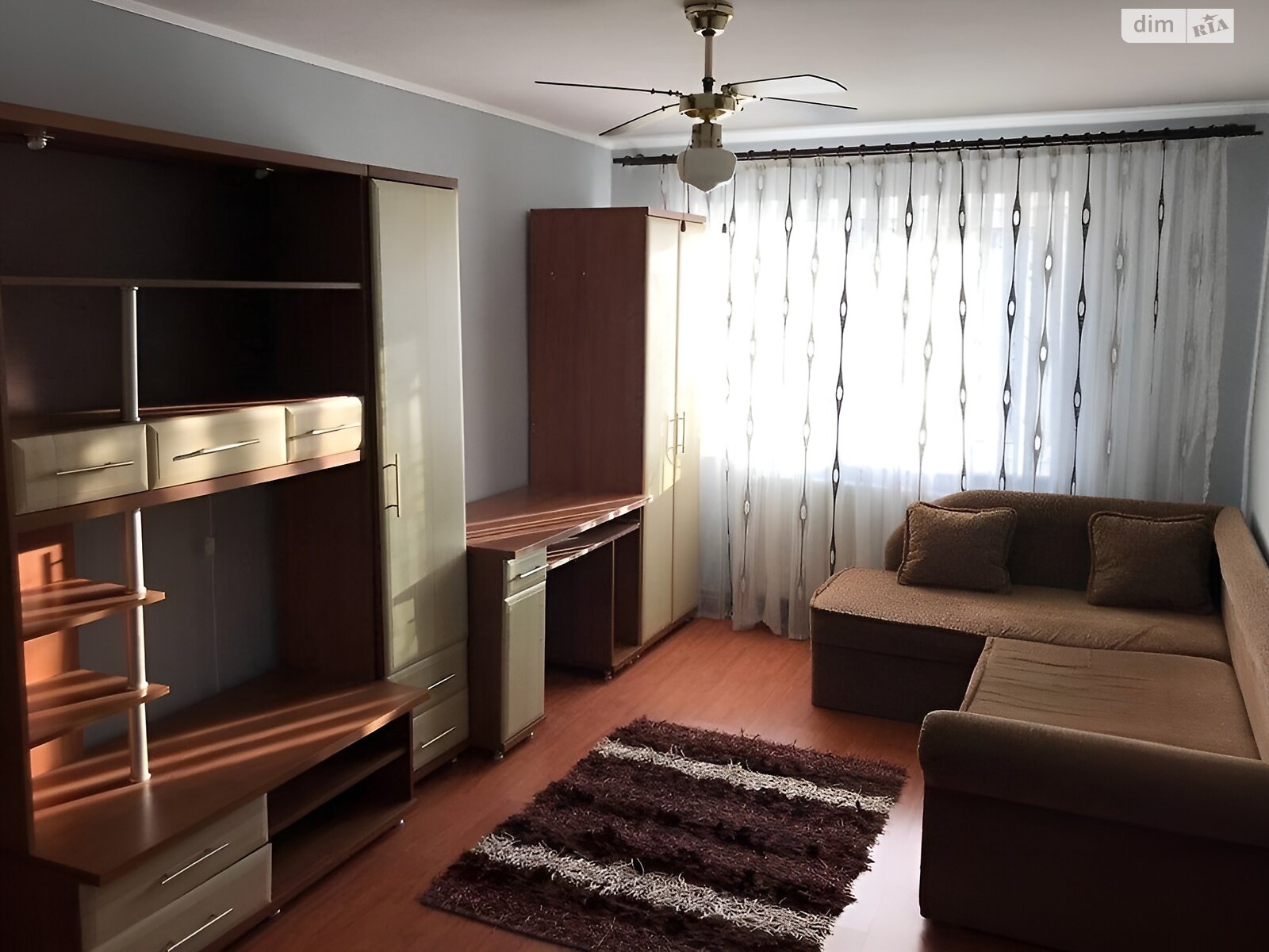 триповерховий будинок, 365 кв. м, кирпич. Продаж в undefined (Тернопільська обл.) фото 1 триповерховий будинок, 365 кв. м, кирпич. Продаж в undefined (Тернопільська обл.) фото 1