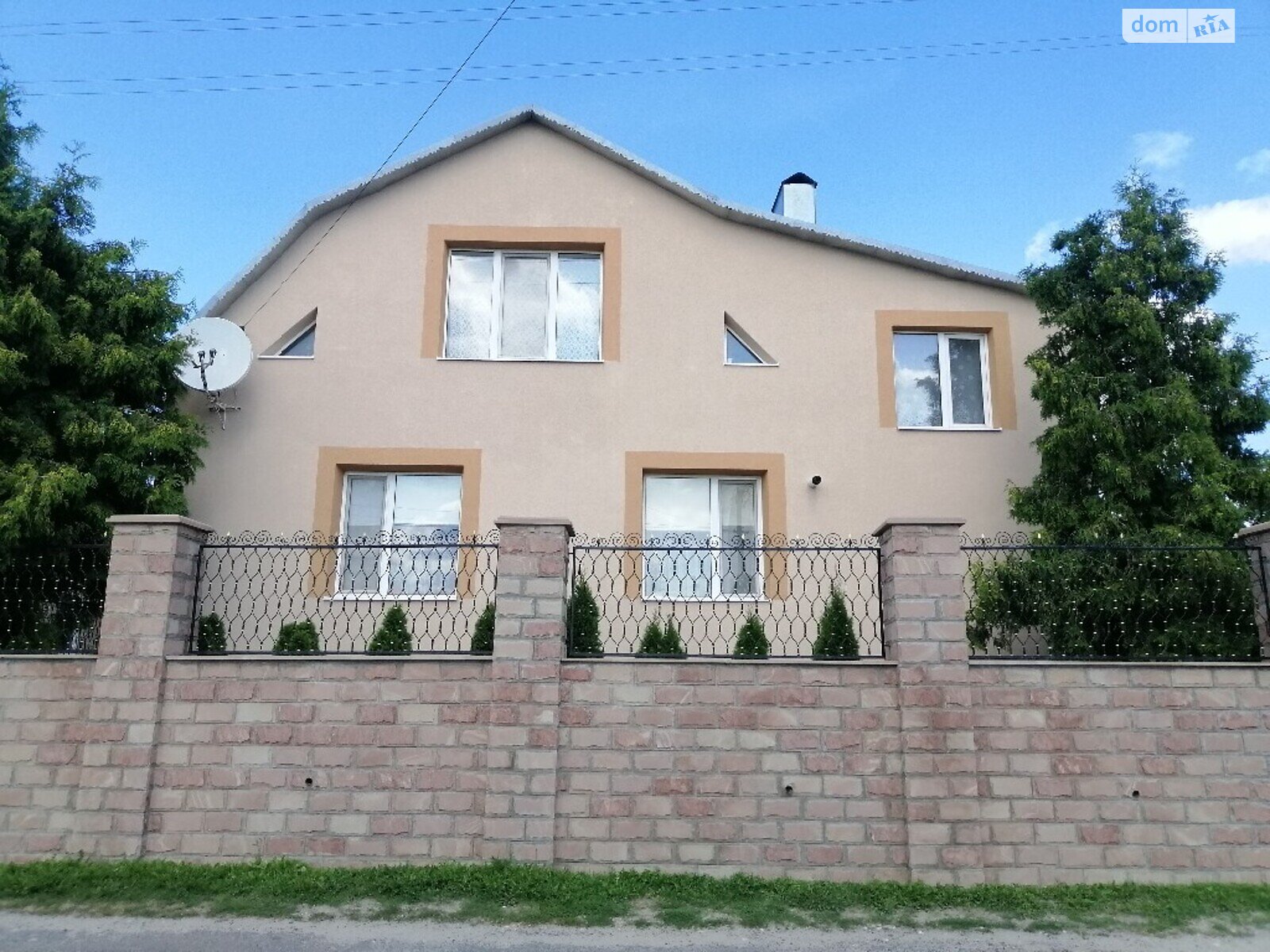 двухэтажный дом, 221 кв. м, кирпич. Продажа в Байковцах фото 1