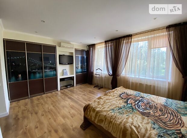 двухэтажный дом с садом, 480 кв. м, кирпич. Продажа в Довжанке (Тернопольская обл.) фото 1 двухэтажный дом с садом, 480 кв. м, кирпич. Продажа в Довжанке (Тернопольская обл.) фото 1