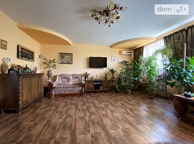 двухэтажный дом с садом, 480 кв. м, кирпич. Продажа в Довжанке (Тернопольская обл.) фото 1 двухэтажный дом с садом, 480 кв. м, кирпич. Продажа в Довжанке (Тернопольская обл.) фото 1
