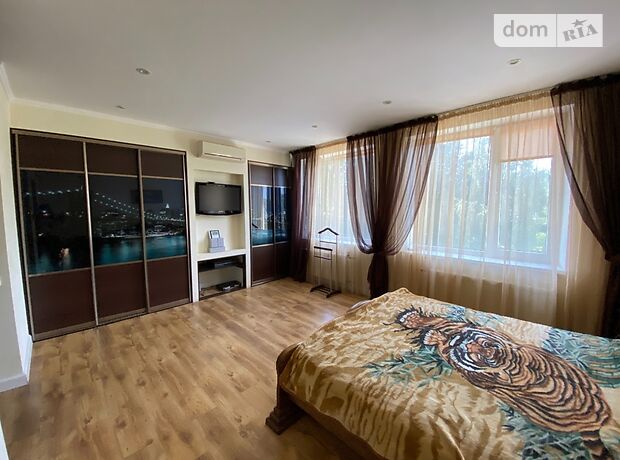 двухэтажный дом с садом, 480 кв. м, кирпич. Продажа в Довжанке (Тернопольская обл.) фото 1 двухэтажный дом с садом, 480 кв. м, кирпич. Продажа в Довжанке (Тернопольская обл.) фото 1