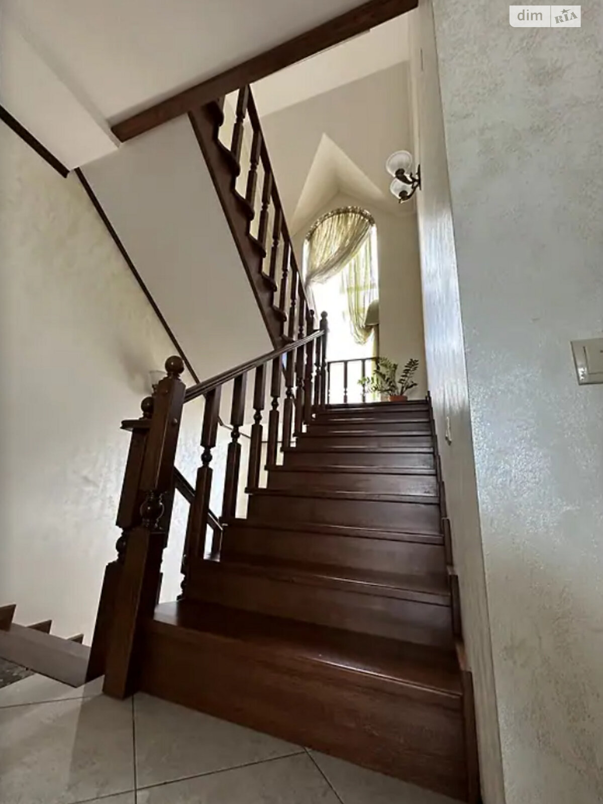 двухэтажный дом, 419 кв. м, цегла. Продажа в Тернополе фото 1 двухэтажный дом, 419 кв. м, цегла. Продажа в Тернополе фото 1