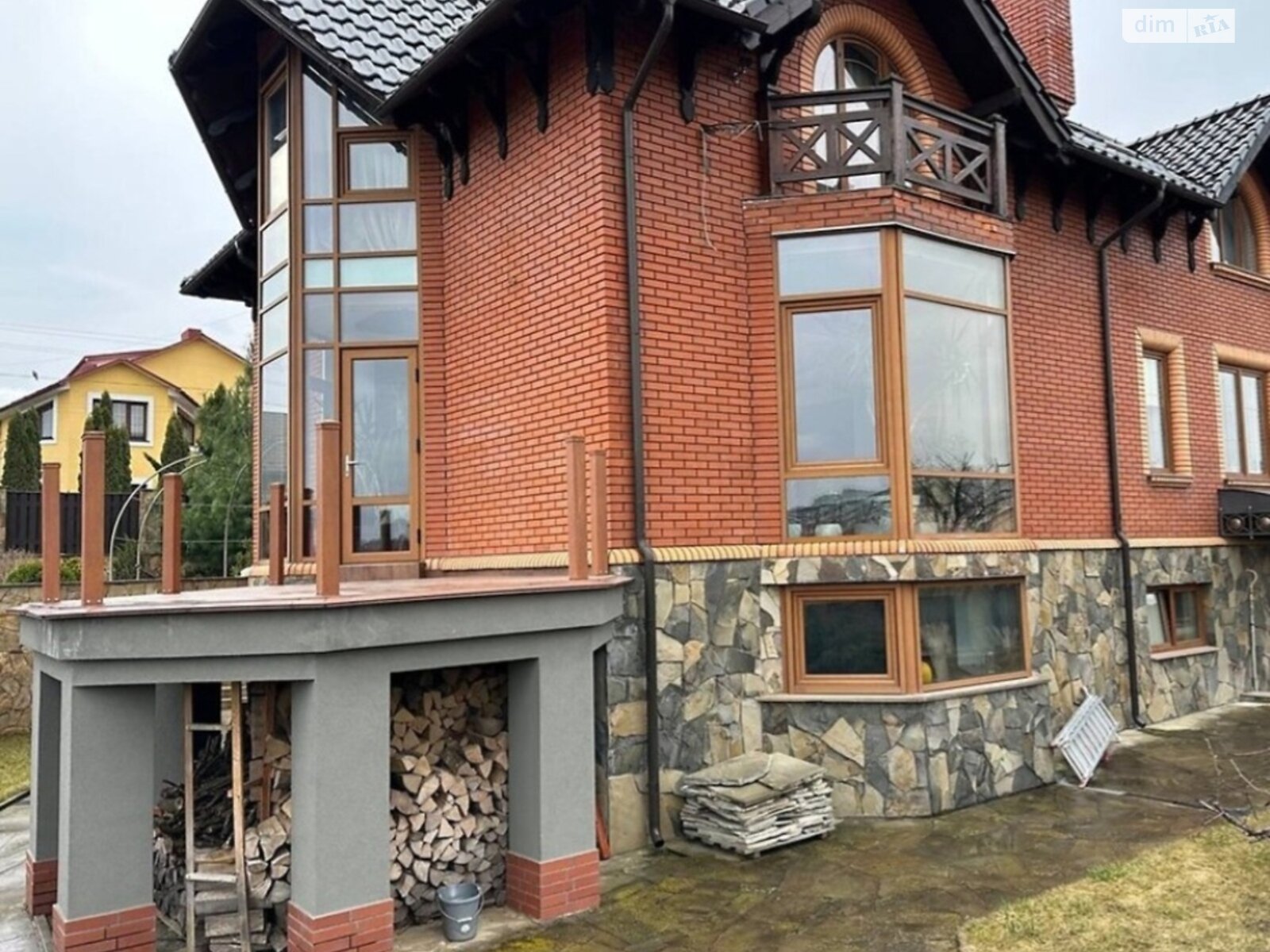 двухэтажный дом, 419 кв. м, цегла. Продажа в Тернополе фото 1 двухэтажный дом, 419 кв. м, цегла. Продажа в Тернополе фото 1