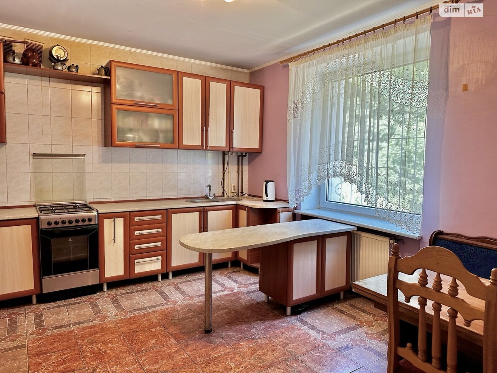 триповерховий будинок з верандою, 639 кв. м, цегла. Продаж в Тернополі, район Дружба фото 1 триповерховий будинок з верандою, 639 кв. м, цегла. Продаж в Тернополі, район Дружба фото 1