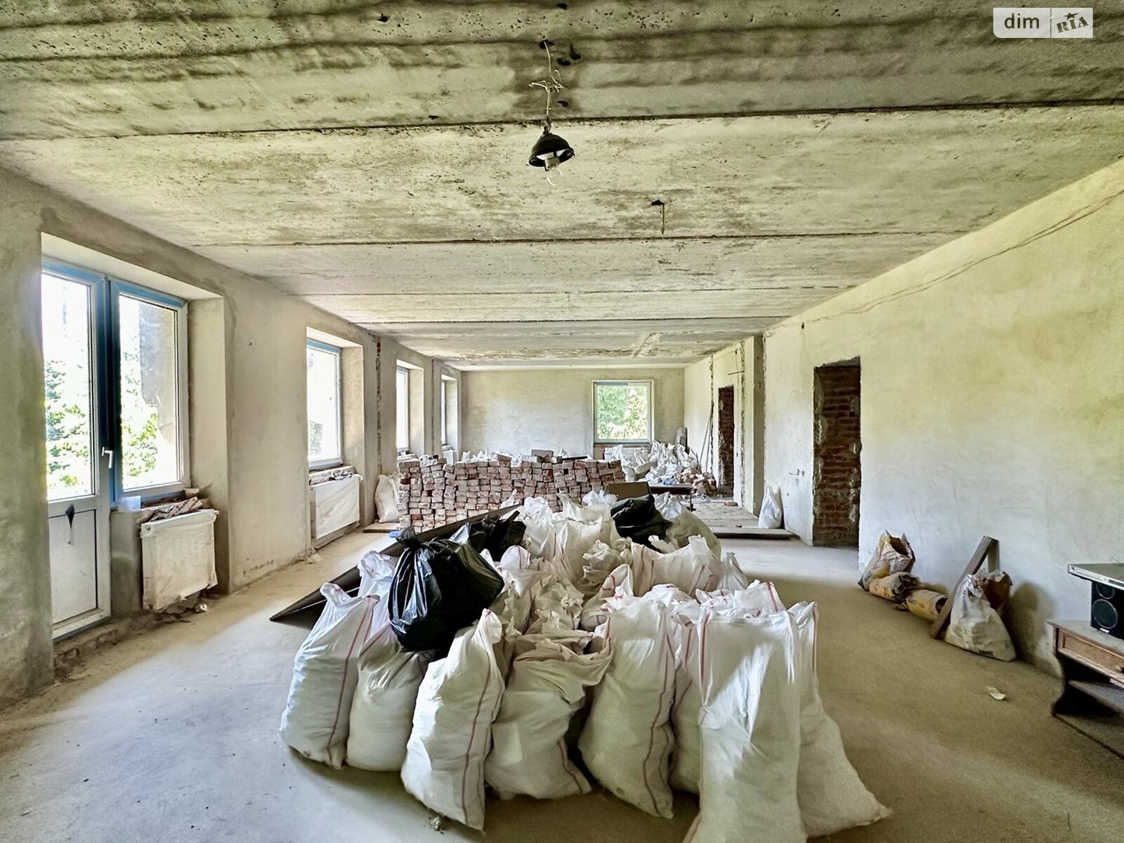 триповерховий будинок з верандою, 639 кв. м, цегла. Продаж в Тернополі, район Дружба фото 1 триповерховий будинок з верандою, 639 кв. м, цегла. Продаж в Тернополі, район Дружба фото 1