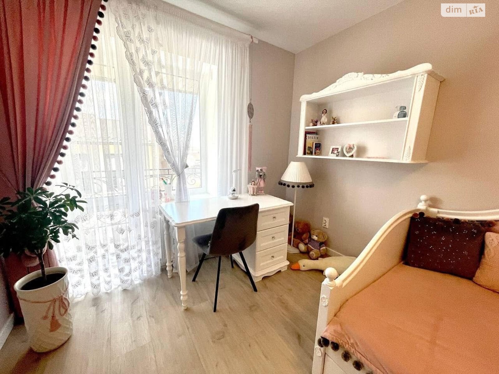 двухэтажный дом с мансардой, 153 кв. м, кирпич. Продажа в Тернополе район Дружба фото 1 двухэтажный дом с мансардой, 153 кв. м, кирпич. Продажа в Тернополе район Дружба фото 1