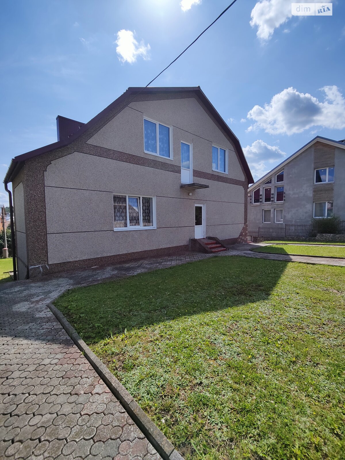 двухэтажный дом с гаражом, 228 кв. м, кирпич. Продажа в Тернополе район Дружба фото 1 двухэтажный дом с гаражом, 228 кв. м, кирпич. Продажа в Тернополе район Дружба фото 1