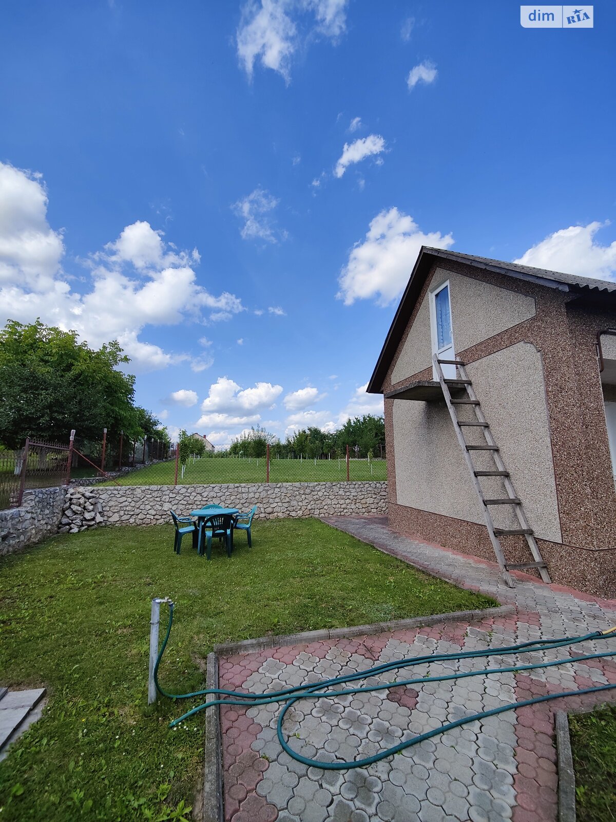 двухэтажный дом с гаражом, 228 кв. м, кирпич. Продажа в Тернополе район Дружба фото 1 двухэтажный дом с гаражом, 228 кв. м, кирпич. Продажа в Тернополе район Дружба фото 1