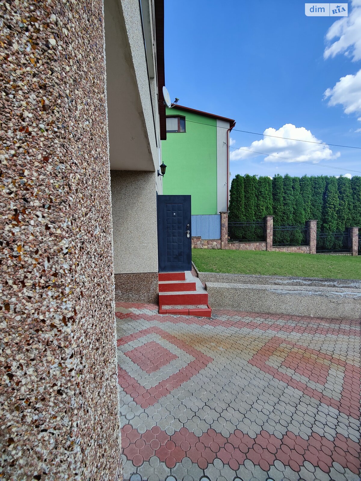 двухэтажный дом с гаражом, 228 кв. м, кирпич. Продажа в Тернополе район Дружба фото 1 двухэтажный дом с гаражом, 228 кв. м, кирпич. Продажа в Тернополе район Дружба фото 1