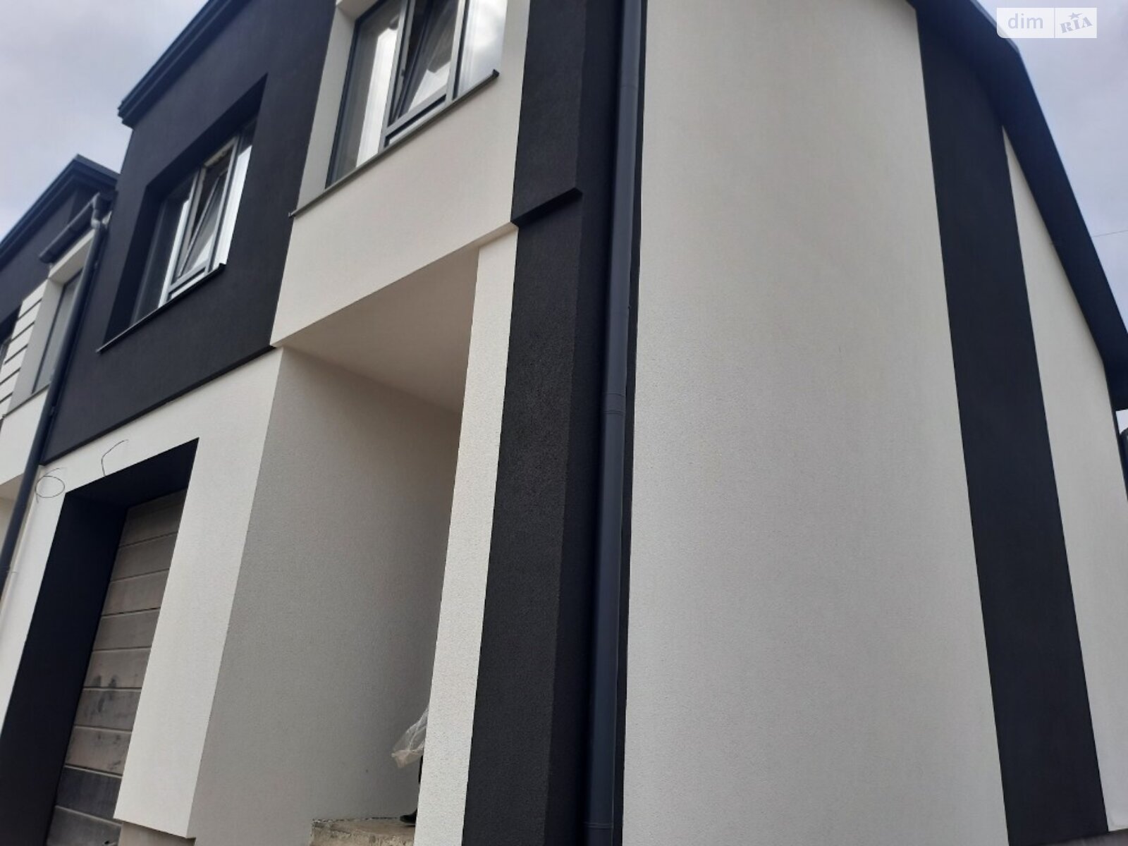 двоповерховий будинок з балконом, 140 кв. м, кирпич. Продаж в Тернополі, район Дружба фото 1