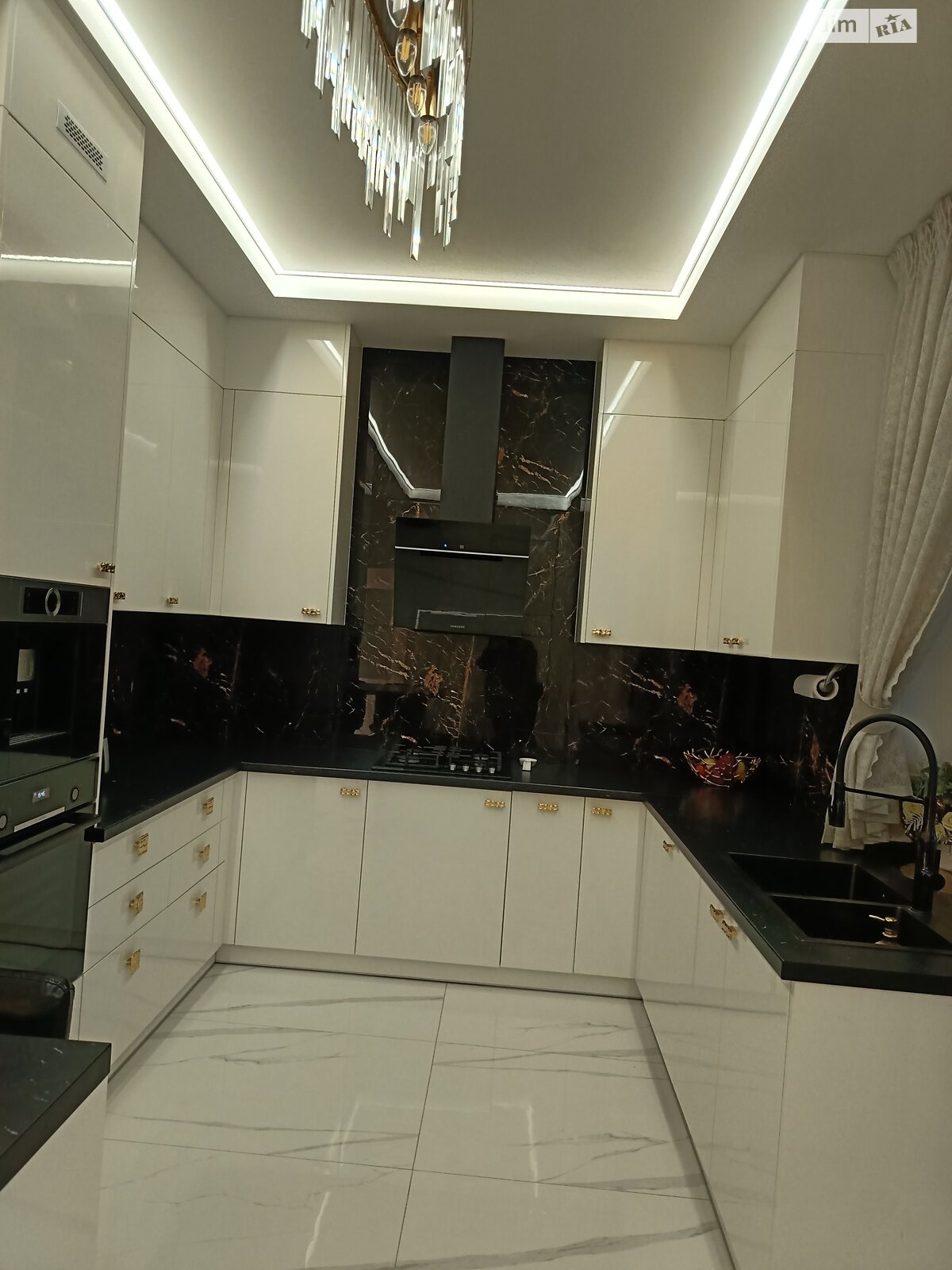 двухэтажный дом, 180 кв. м, кирпич. Продажа в Петрикове фото 1