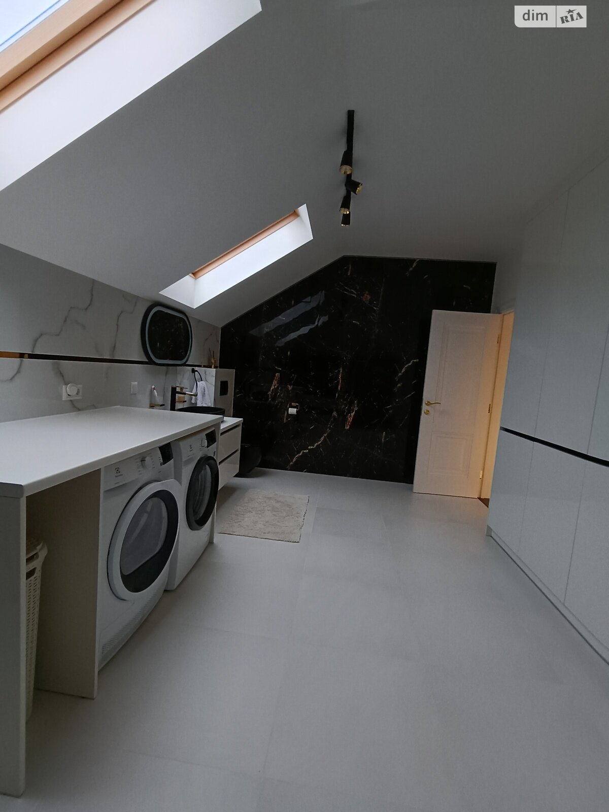 двухэтажный дом, 180 кв. м, кирпич. Продажа в Петрикове фото 1