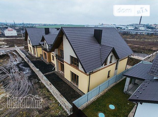 двухэтажный дом с гаражом, 220 кв. м, кирпич. Продажа в Гаях Чумаковых фото 1