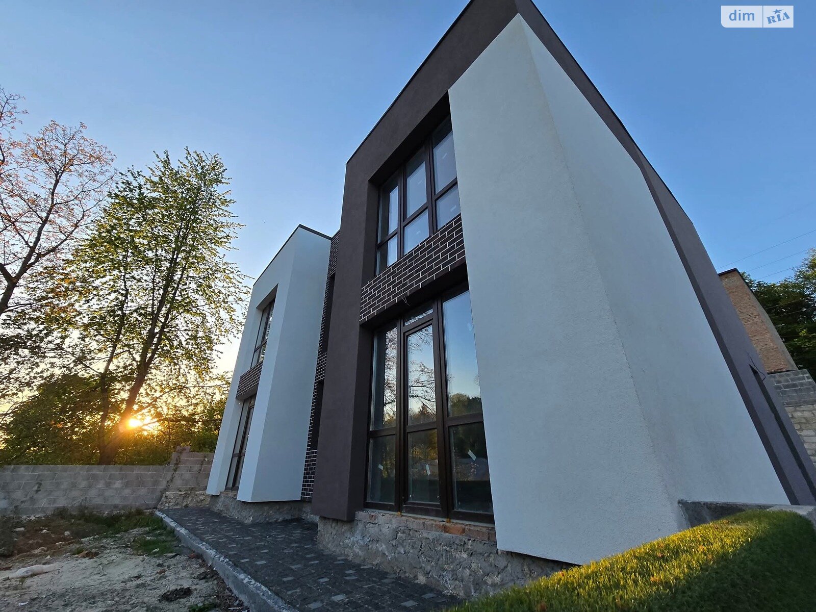 двоповерховий будинок з гаражем, 140 кв. м, цегла. Продаж в Тернополі, район Гаї фото 1 двоповерховий будинок з гаражем, 140 кв. м, цегла. Продаж в Тернополі, район Гаї фото 1