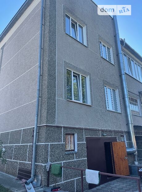 двухэтажный дом с садом, 390 кв. м, кирпич. Продажа в Гаях-Шевченковских (Тернопольская обл.) фото 1 двухэтажный дом с садом, 390 кв. м, кирпич. Продажа в Гаях-Шевченковских (Тернопольская обл.) фото 1