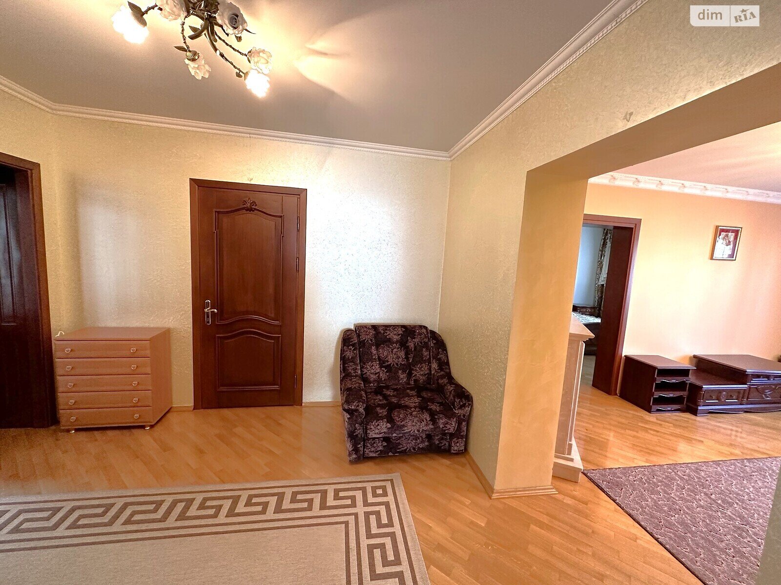 двоповерховий будинок, 343 кв. м, цегла. Продаж в Тернополі, район Канада фото 1 двоповерховий будинок, 343 кв. м, цегла. Продаж в Тернополі, район Канада фото 1