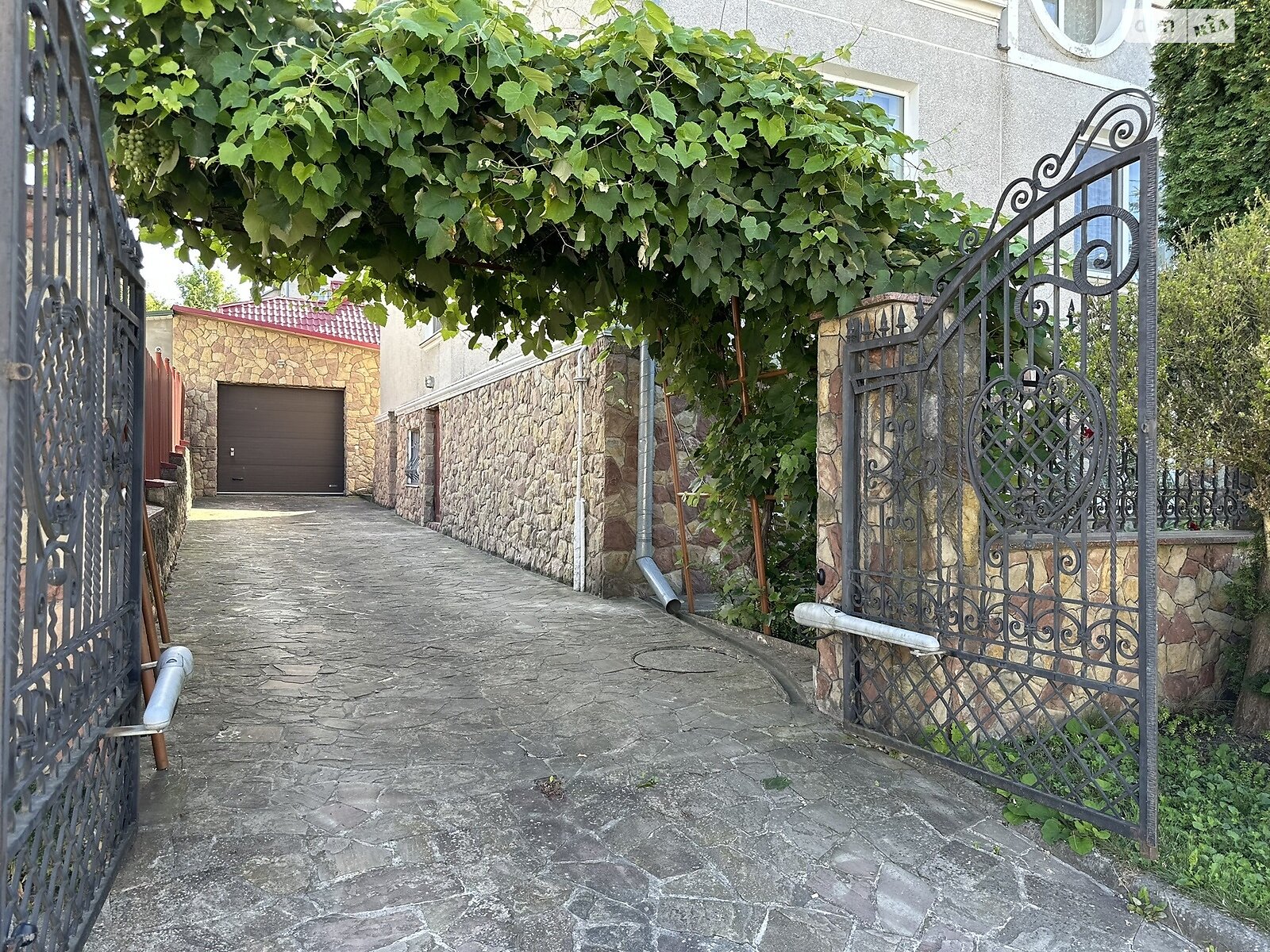 двоповерховий будинок, 343 кв. м, цегла. Продаж в Тернополі, район Канада фото 1 двоповерховий будинок, 343 кв. м, цегла. Продаж в Тернополі, район Канада фото 1
