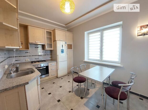 двухэтажный дом с балконом, 170.6 кв. м, кирпич. Продажа в Тернополе район Кутковцы фото 1 двухэтажный дом с балконом, 170.6 кв. м, кирпич. Продажа в Тернополе район Кутковцы фото 1