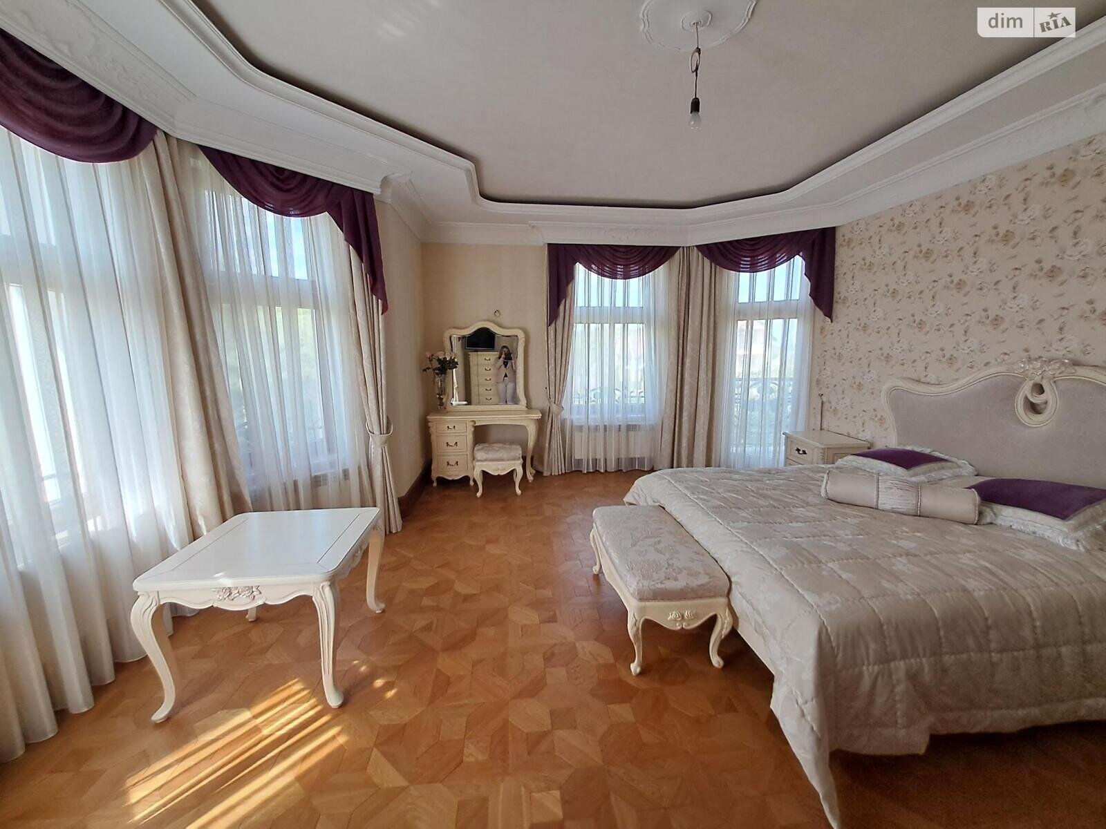 трехэтажный дом, 495 кв. м, кирпич. Продажа в Тернополе район Кутковцы фото 1