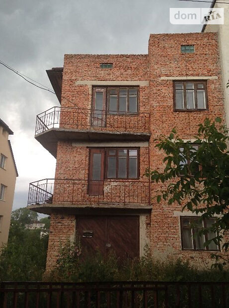 Продажа части дома в Тернополе, Пригородная улица, район Кутковцы, 6 комнат фото 1 Продажа части дома в Тернополе, Пригородная улица, район Кутковцы, 6 комнат фото 1