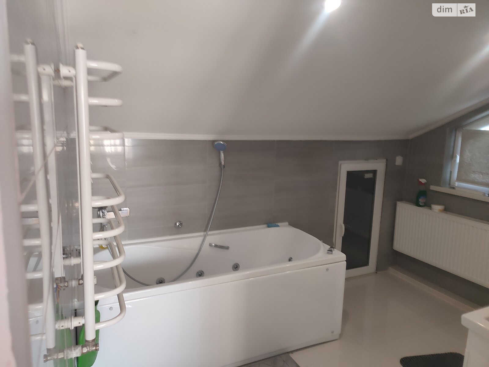 двухэтажный дом, 330 кв. м, кирпич. Продажа в Тернополе район Кутковцы фото 1 двухэтажный дом, 330 кв. м, кирпич. Продажа в Тернополе район Кутковцы фото 1