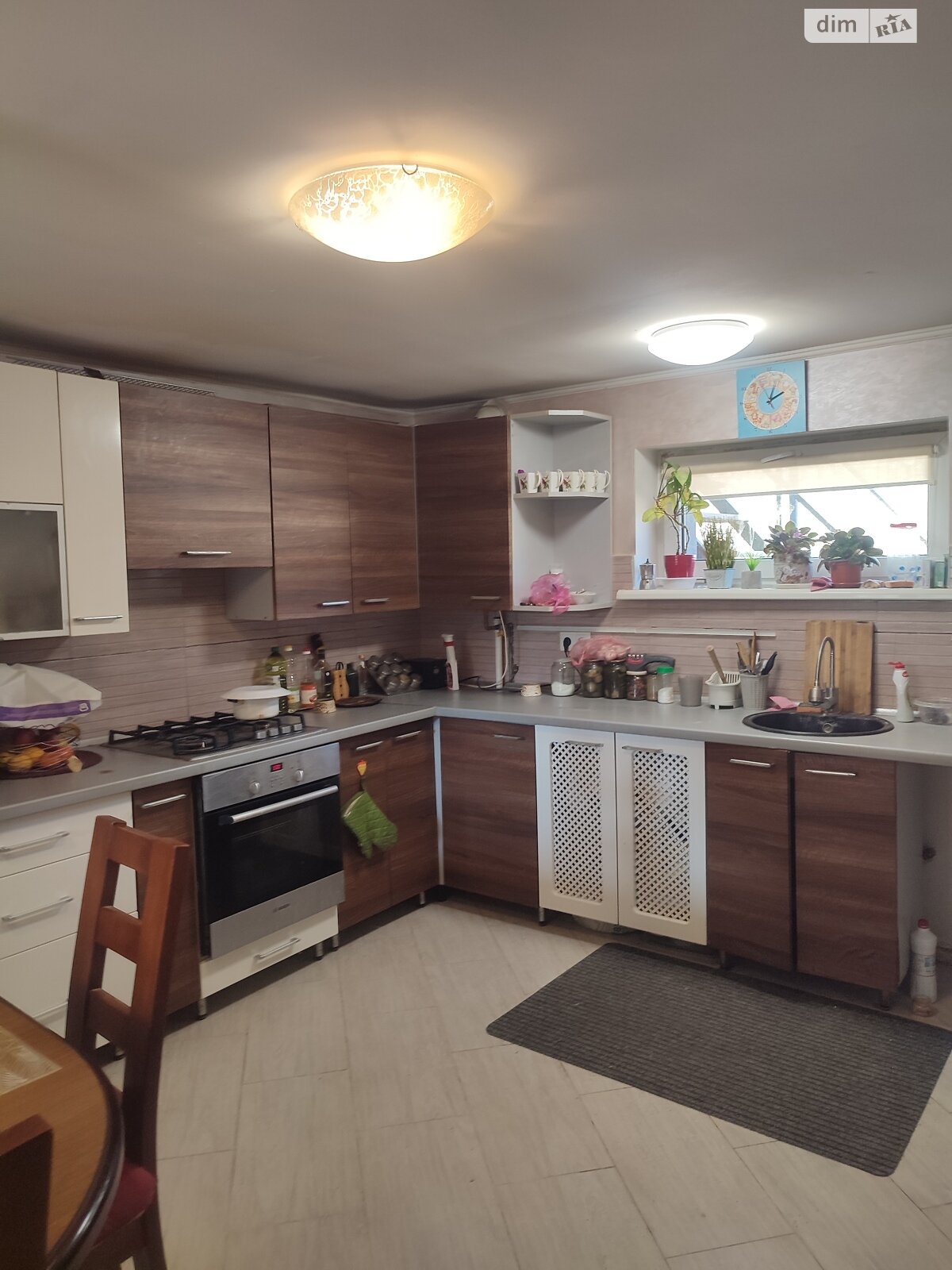 двухэтажный дом, 330 кв. м, кирпич. Продажа в Тернополе район Кутковцы фото 1 двухэтажный дом, 330 кв. м, кирпич. Продажа в Тернополе район Кутковцы фото 1