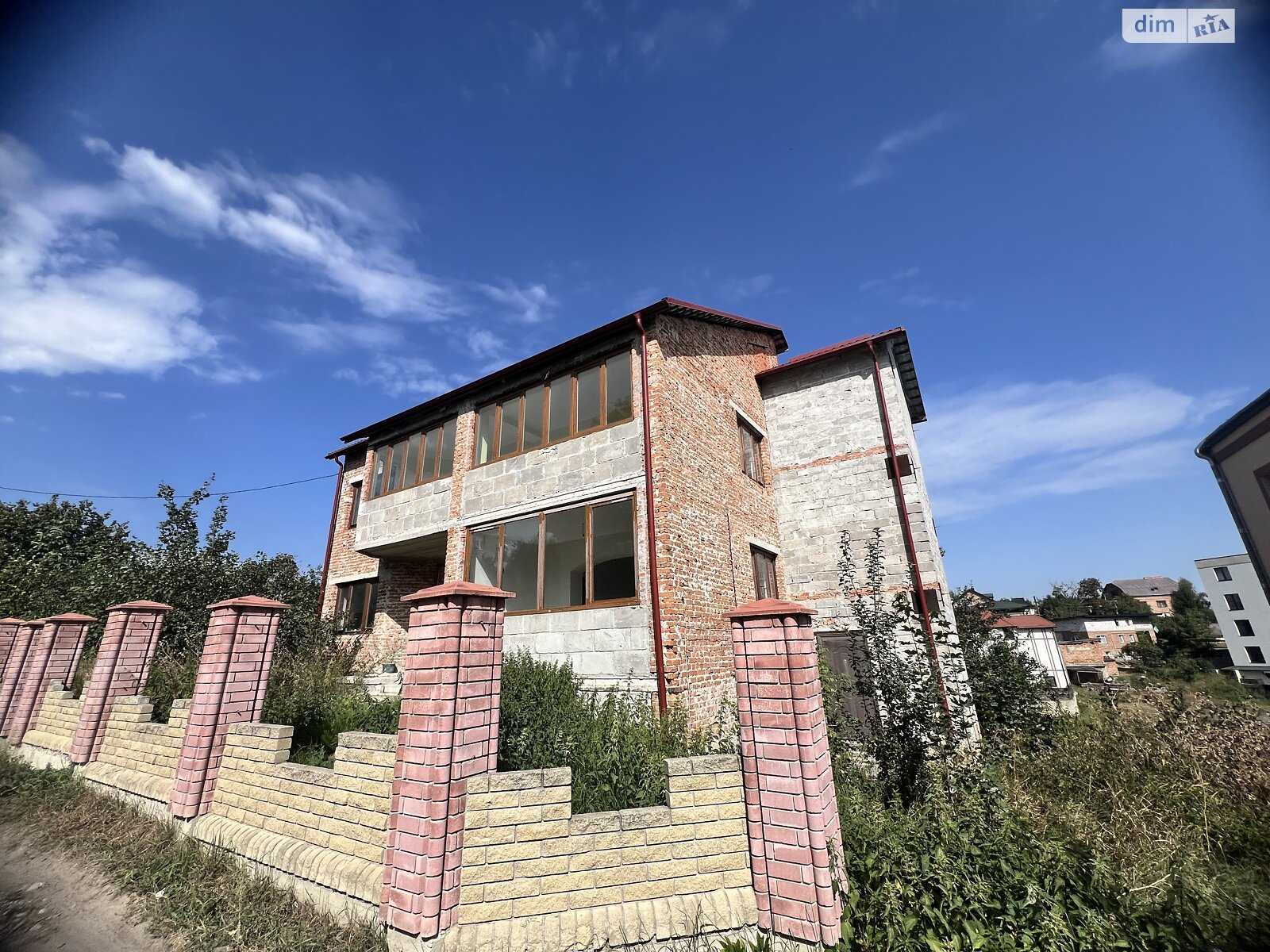 триповерховий будинок, 467 кв. м, кирпич. Продаж в Тернополі, район Кутківці фото 1 триповерховий будинок, 467 кв. м, кирпич. Продаж в Тернополі, район Кутківці фото 1
