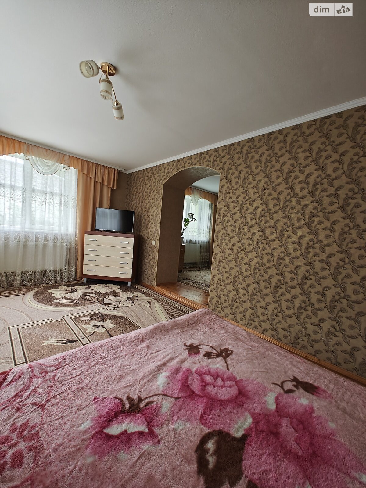 двухэтажный дом с мансардой, 290 кв. м, кирпич. Продажа в Тернополе район Микрорайон №6 фото 1