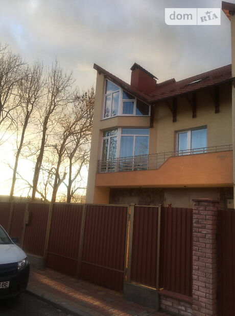 трехэтажный дом с камином, 290 кв. м, кирпич. Продажа в Тернополе район Новый свет фото 1 трехэтажный дом с камином, 290 кв. м, кирпич. Продажа в Тернополе район Новый свет фото 1