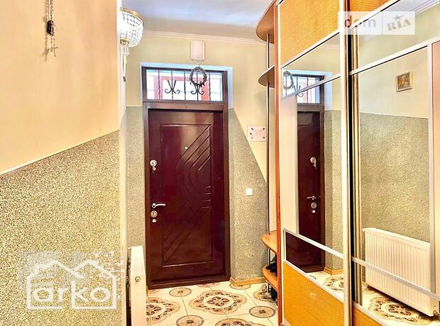 двухэтажный дом с садом, 242 кв. м, кирпич. Продажа в Тернополе район Новый свет фото 1 двухэтажный дом с садом, 242 кв. м, кирпич. Продажа в Тернополе район Новый свет фото 1