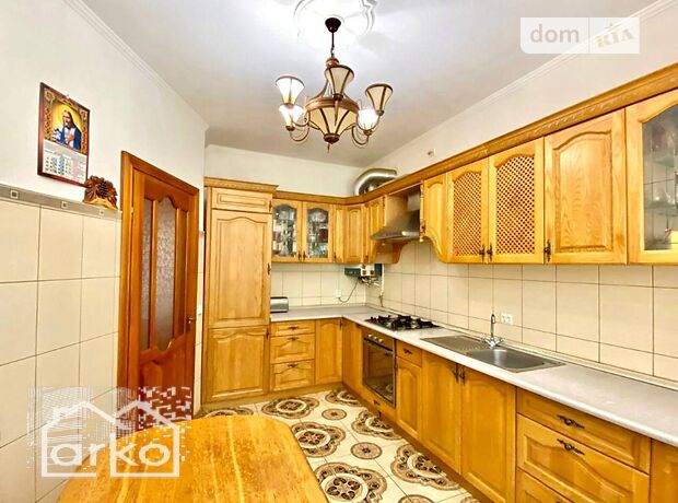двухэтажный дом с садом, 242 кв. м, кирпич. Продажа в Тернополе район Новый свет фото 1 двухэтажный дом с садом, 242 кв. м, кирпич. Продажа в Тернополе район Новый свет фото 1