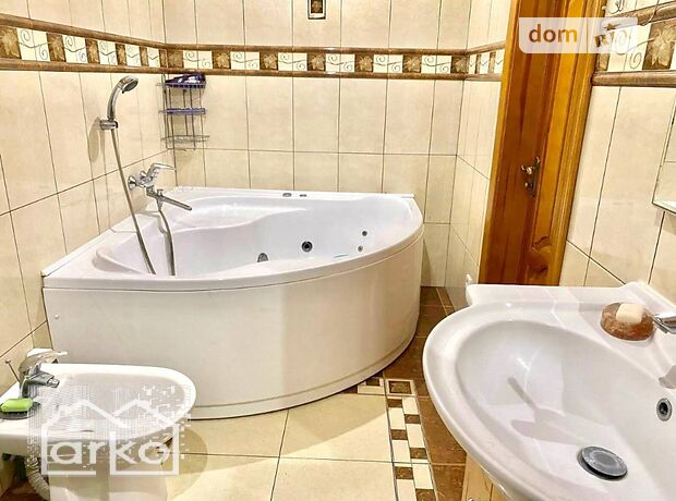 двухэтажный дом с садом, 242 кв. м, кирпич. Продажа в Тернополе район Новый свет фото 1 двухэтажный дом с садом, 242 кв. м, кирпич. Продажа в Тернополе район Новый свет фото 1