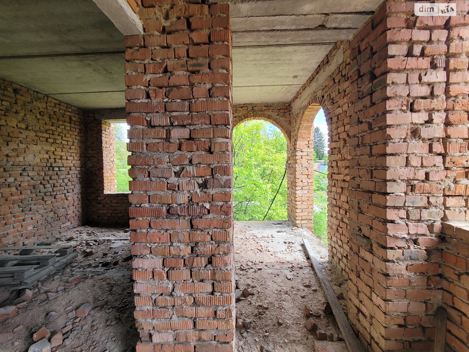 триповерховий будинок, 340 кв. м, цегла. Продаж в Тернополі, район Оболоня фото 1 триповерховий будинок, 340 кв. м, цегла. Продаж в Тернополі, район Оболоня фото 1